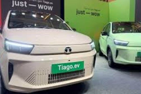 Tata-வின் புதிய Tiago EV facelift கார் அறிமுகம்