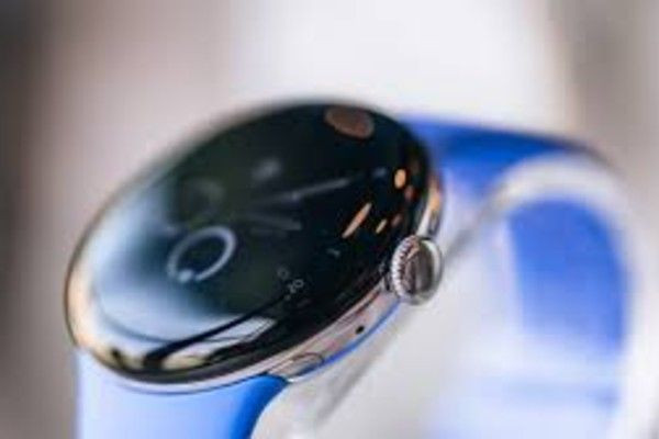 அறிமுகம் செய்யப்படும் முன்பே, கடலுக்குள் கண்டெடுக்கப்பட்ட Google Pixel Watch 5
