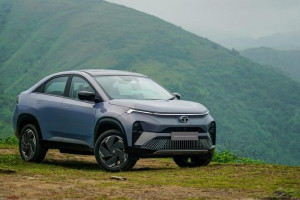 Tata EV கார்களுக்கு ரூ.3.35 லட்சம் வரை தள்ளுபடி அறிவிப்பு