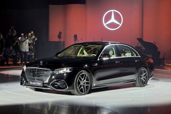 இந்தியாவில் புதிய மெர்சிடீஸ்-பென்ஸ் S-Class அறிமுகம் - விலை என்ன தெரியுமா?