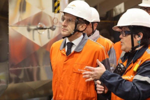 ஐரோப்பாவிலேயே மிகப்பெரிய மின்சார  உலை நிறுவுவதாக மக்ரோன் முன்னிலையில் அறிவிப்பு: ArcelorMittal