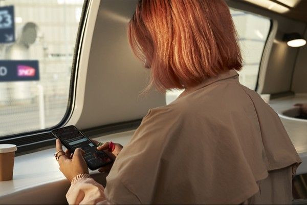 SNCF: மிகச் சத்தமாக வீடியோ பார்த்ததால் பயணிக்கு 200 யூரோ அபராதம்!!இது சட்டபூர்வமானதா?