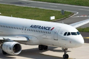 துபாயிலிருந்து பிரெஞ்சு குடிமக்களை மீட்க சென்ற Air France விமானம் ‘ஏவுகணை தாக்குதல்’ காரணமாக திரும்பியது!!