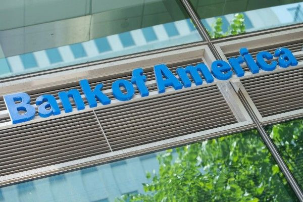 பரிஸ்: அமெரிக்க வங்கியை குறிவைத்த குண்டுத் தாக்குதல் முயற்சி தடுக்கப்பட்டது!!