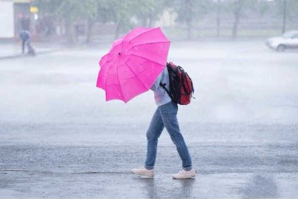 ஞாயிற்றுக்கிழமை முதல் பரிஸ் உட்பட ஏனைய பகுதிகளிலும் இடியுடன் கூடிய மழை எச்சரிக்கை!!