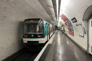 அவதானம்! - இரு வாரங்களுக்கு மெற்றோ சேவைகள் தடைப்படுகிறது!!