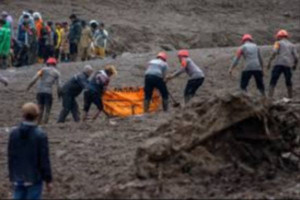 இந்தோனேசியாவில் மண்சரிவு அதிகரிக்கும் பலி எண்ணிக்கை