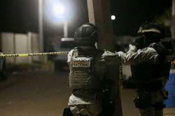 மெக்சிகோவில் கால்பந்து மைதானத்தில் நடந்த துப்பாக்கிச் சூடு