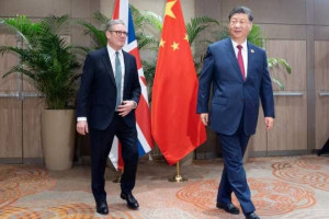 சீன ஜனாதிபதி ஷி ஜிங்பிங்குடன் பிரித்தானிய பிரதமர் கீர் ஸ்டார்மர்  சந்திப்பு!