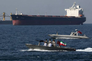  ஈரானின் கடல்பகுதியில் சிறைப்பிடிக்கப்பட்ட கப்பல்கள்-  வெளிவரும் அதிர்ச்சி தகவல்