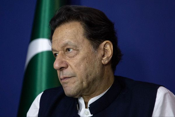 பாகிஸ்தான் முன்னாள் பிரதமர் இம்ரான் கான் உடல்நிலை தொடர்பில் மருத்துவ பரிசோதனைக்கு நீதிமன்ற உத்தரவு
