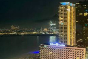 துபாயில் சொகுசு விருந்தகம் மீது தாக்குதல்