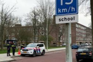 நெதர்லாந்தில் யூதப் பாடசாலையில் வெடிப்பு சம்பவம் - அதிர்ச்சி சம்பவம்