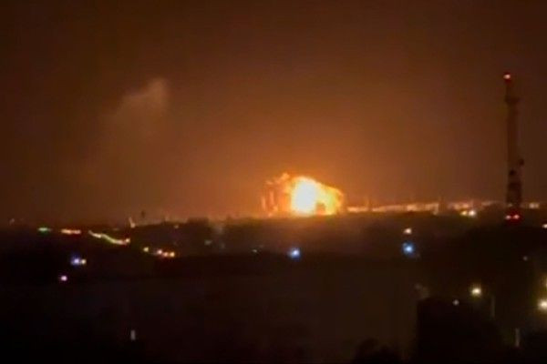 ரஷ்யாவின் இரண்டு முக்கிய நகரங்களில் உக்ரேனிய ட்ரோன் தாக்குதல்கள்