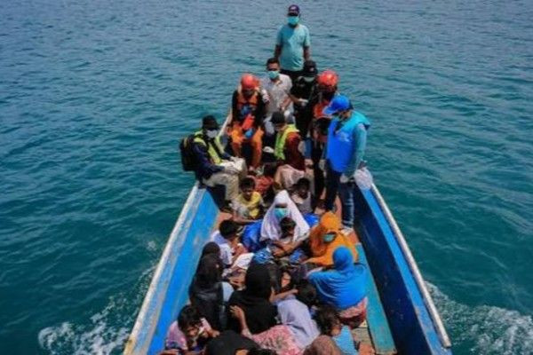 மியன்மாரில் இருந்து தப்பியோட முயன்ற 500-க்கும் மேற்பட்ட ரோஹிங்கியா அகதிகள் தொடர்பில் அதிர்ச்சி தகவல்