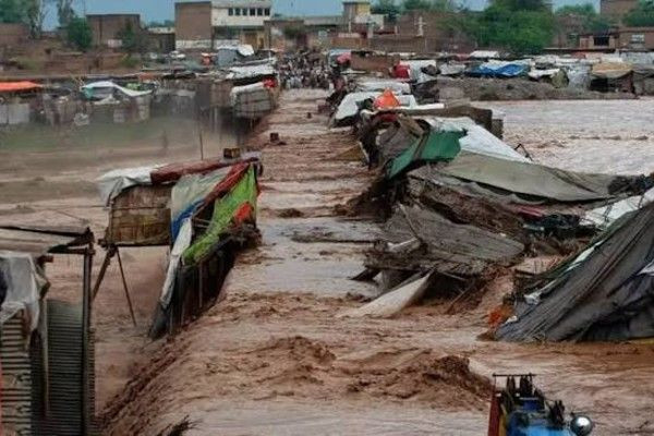 கிழக்கு ஆப்கானிஸ்தானில் கனமழை, வெள்ளப்பெருக்கு - 20 பேர் பலி