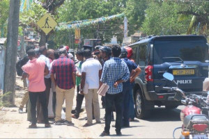 கடன்சுமையால் யாழில் இளைஞன் எடுத்த விபரீத முடிவு