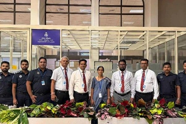 கட்டுநாயக்க விமான நிலையத்தில் இளைஞன் கைது