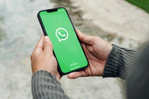 இலங்கையில் பொலிஸ் அதிகாரிகளின் நடத்தை தொடர்பில் முறைப்பாடு அளிக்க வட்ஸ்அப் இலக்கம் அறிமுகம்