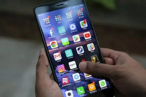 இலங்கையில் கையடக்க தொலைப்பேசி பணப் பரிமாற்றங்களுக்கு தீவிர கண்காணிப்பு