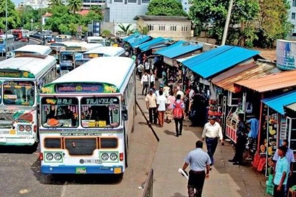 இலங்கையில் அதிக கட்டணம் வசூலிக்கும் பேருந்துகள் குறித்து முறையிடுமாறு அறிவிப்பு