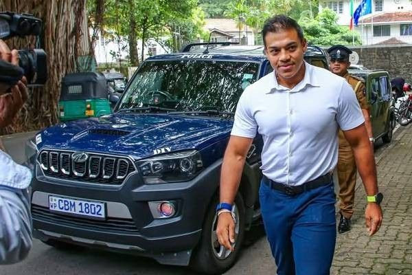 மஹிந்தவின் மகன் யோஷித ராஜபக்ஷ கைது