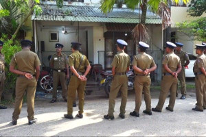 தெஹிவளை பகுதியில் சற்றுமுன்னர் இடம்பெற்ற துப்பாக்கிச் சூடு