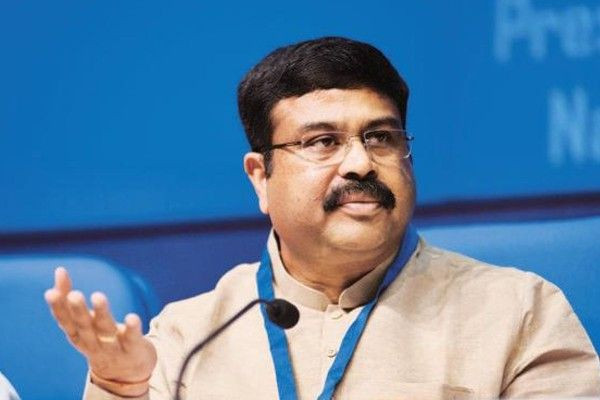 ஆன்மிக பூமியில் தி.மு.க., வெல்வது எப்படி? தர்மேந்திர பிரதான்