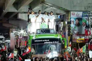 அதிமுக யாருக்கும் அடிமை கிடையாது பிரசாரத்தில் இபிஎஸ்