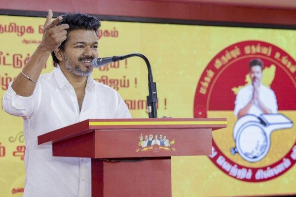 கல்லாப்பெட்டி கூட்டணி; திமுகவை விளாசினார் விஜய்