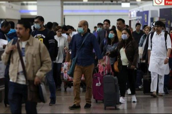 துபாயில் 3 நாட்களாக தவித்த இந்தியர்கள் 580 பேர் மீட்பு