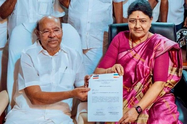 சட்டசபை தேர்தலில் கூட்டணி: ராமதாஸ், சசிகலா அறிவிப்பு