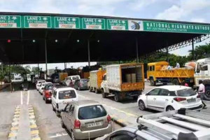 10-ம் தேதி முதல் டோல்கேட்களில் ரொக்கம் பெறப்படாது.. பாஸ்டேக், யு.பி.ஐ.யில் மட்டுமே இனி கட்டணம்