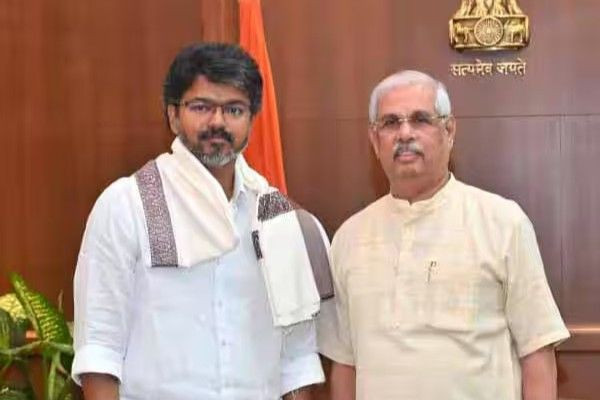 நாளை முதல்வராக பதவியேற்கிறார் விஜய்