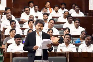 இங்கே அனைவரும் சமம்; சட்டசபையில் முதல்வர் விஜய் பேச்சு