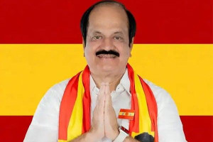 சபாநாயகராக பதவியேற்றார் ஜே.சி.டி.பிரபாகர்: நடுநிலையோடு செயல்பட கட்சிகள் வலியுறுத்தல்