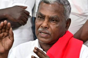 அமைச்சரவையில் அதிமுக சேர்ந்தால் எங்கள் முடிவை மறுபரிசீலனை செய்வோம்: மார்க்சிஸ்ட்