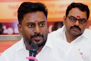 இருமொழிக் கொள்கையில் சமரசம் என்ற பேச்சுக்கே இடமில்லை - அமைச்சர் ராஜ்மோகன்