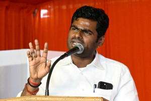 அண்ணாமலை டெல்லி பயணம்: பாஜகவில் இருந்து விலகுவதாக தகவல்
