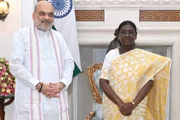 மத்திய அமைச்சரவை விரைவில் மாற்றம்? ஜனாதிபதியுடன் அமித் ஷா திடீர் சந்திப்பு!