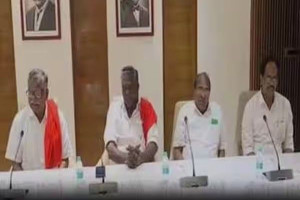 கம்யூ., கட்சிக்குள் கலகம் மூட்டியது திமுக