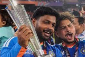 சஞ்சு சாம்சனை முந்தி ஐசிசி விருதைப் பெற்ற பாகிஸ்தான் வீரர்