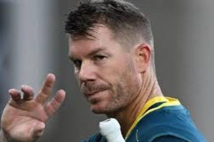 அவுஸ்திரேலிய கிரிக்கெட் வீரர் டேவிட் வார்னர் கைது