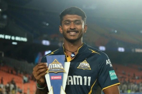 IPL-லில் அதிவேக 2000 ஓட்டங்கள் பெற்று சாதனை படைத்த  தமிழக வீரர் சாய் சுதர்சன்