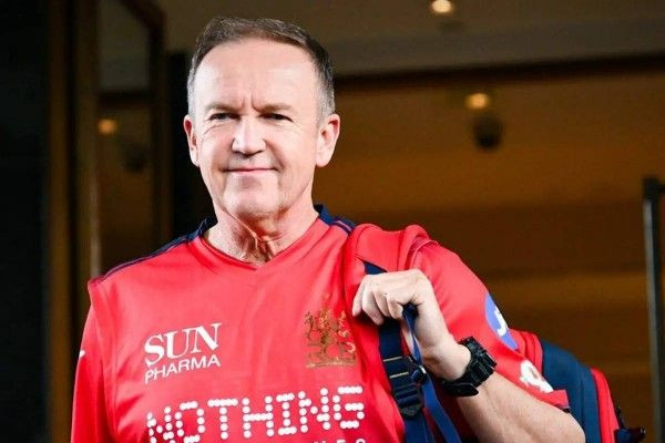 தகாத வார்த்தைகளை பயன்படுத்திய RCB பயிற்சியாளர் - BCCI நடவடிக்கை