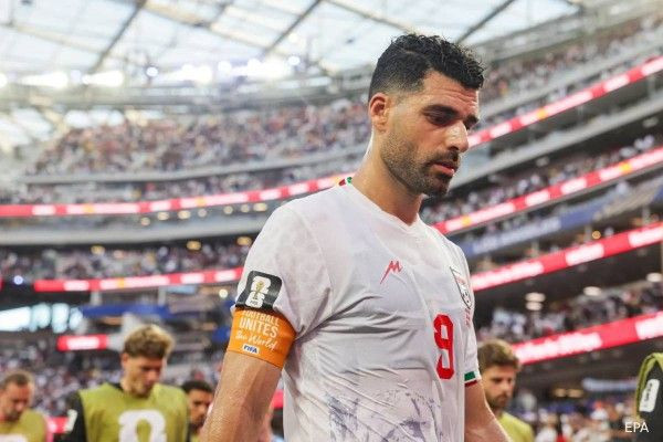 FIFA உலகக் கிண்ணம் - ஆட்டம் முடிந்ததும் உடனடியாக வெளியேற்றப்பட்ட ஈரானிய அணி