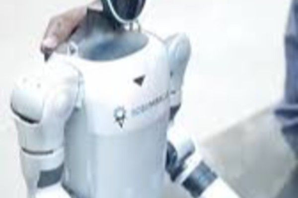 தமிழக தேர்தல் களத்தில் ரொபோக்கள்