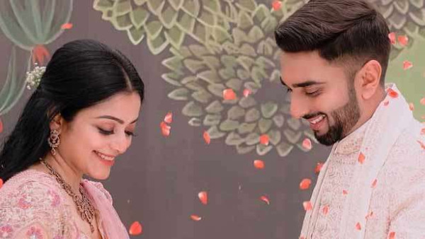 பிக்பாஸ் ஜனனி திருமண நிச்சயதார்த்தம்... மாப்பிள்ளை யார் தெரியுமா?