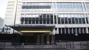 பயங்கரவாத தாக்குதலுக்கு திட்டமிட்ட மூவர் கைது!!!