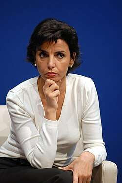 முன்னாள் கலாசார அமைச்சர் மீது ஊழல் குற்றச்சாட்டு!!